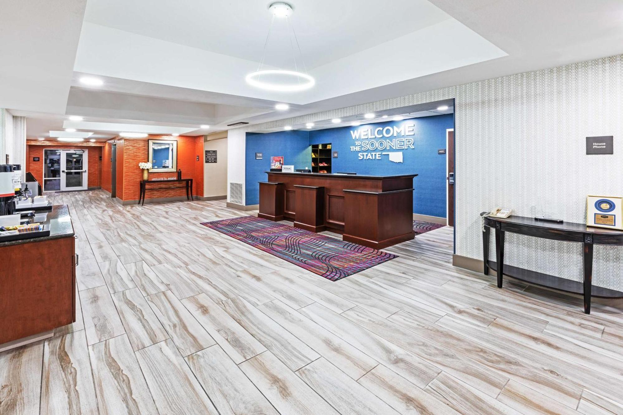 Hampton Inn Miami, Oklahoma Exterior foto